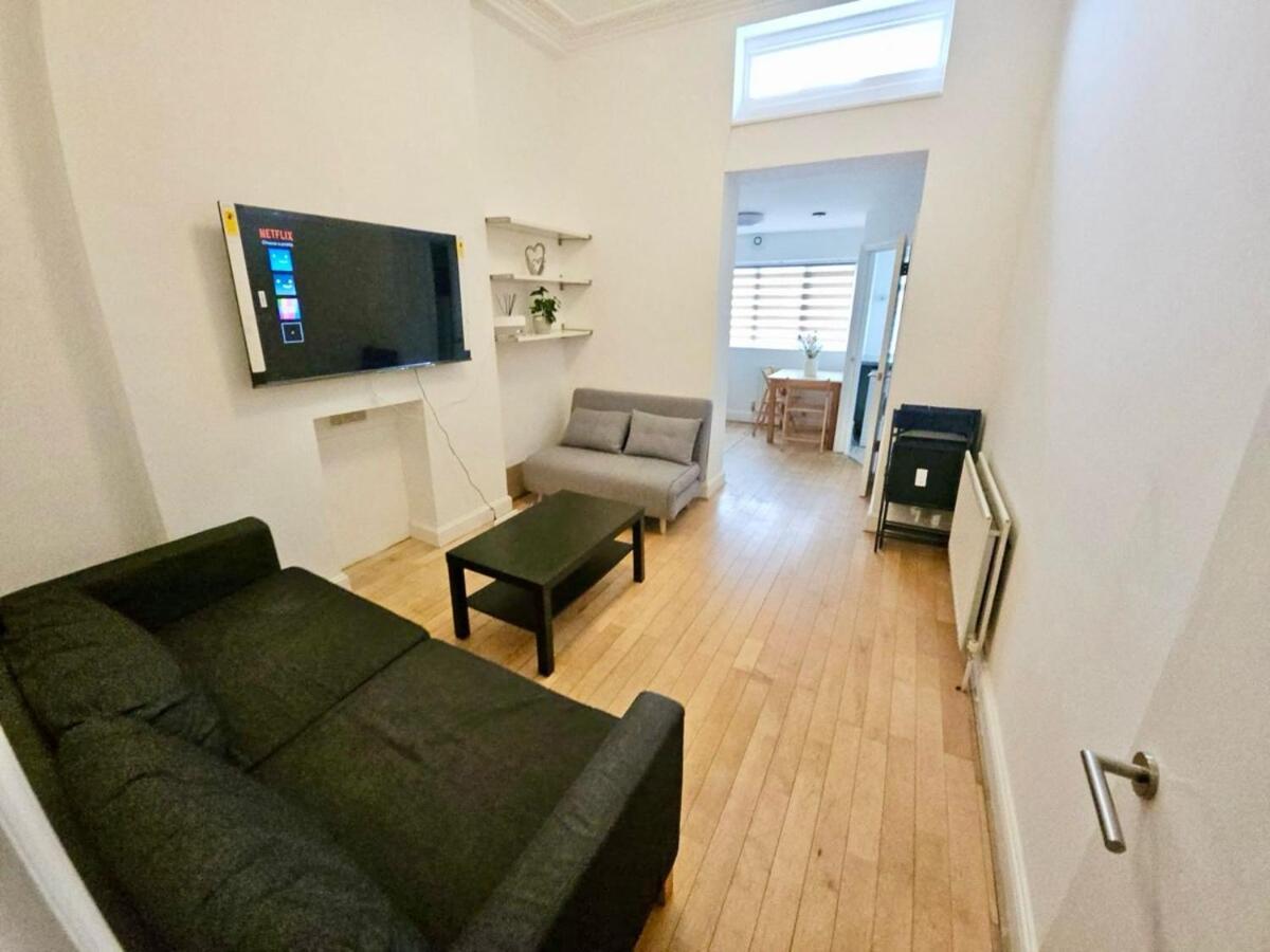 Centrally Located 2-bedroom In London!